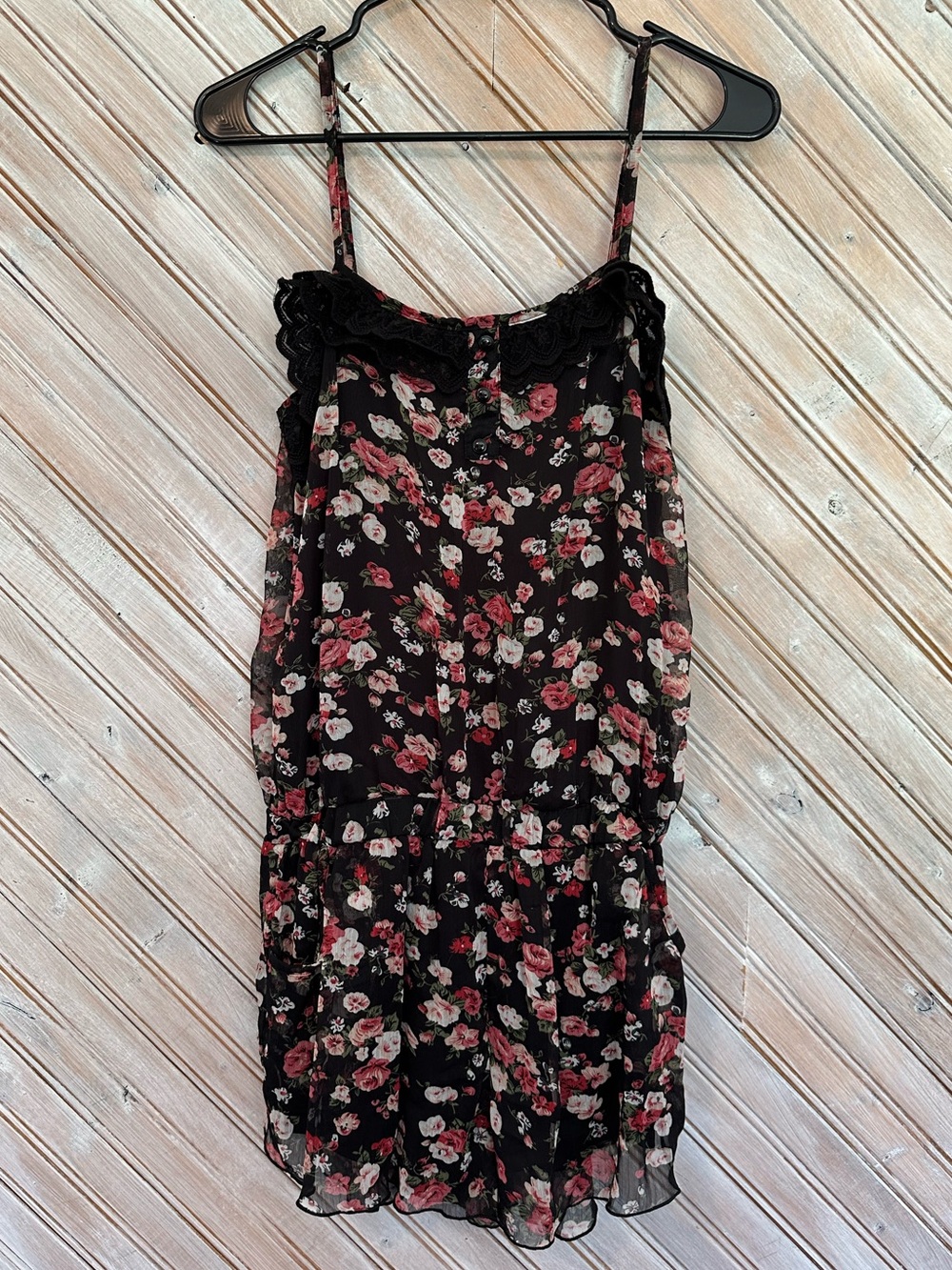 QED London Black Floral Spaghetti-Strap Romper Lace Trim Cami Top Style